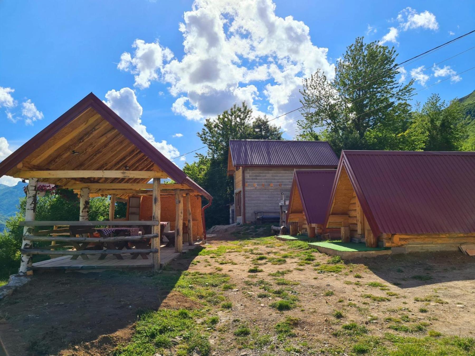 Bungalows Malagic Gusinje Exterior foto